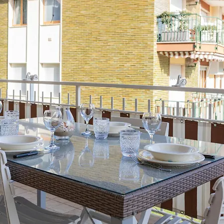 Apartament H11 Silver House *