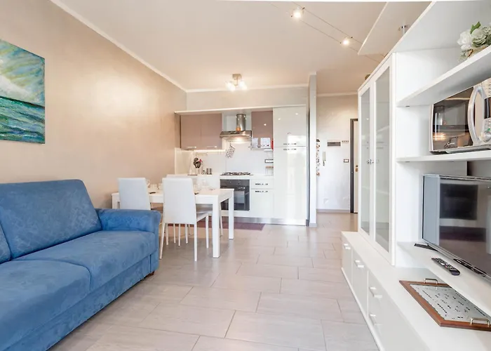 H11 Silver House Apartment Sanremo