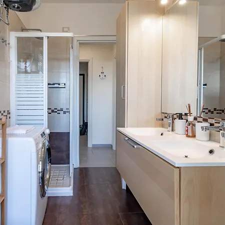 H11 Silver House Apartman San Remo