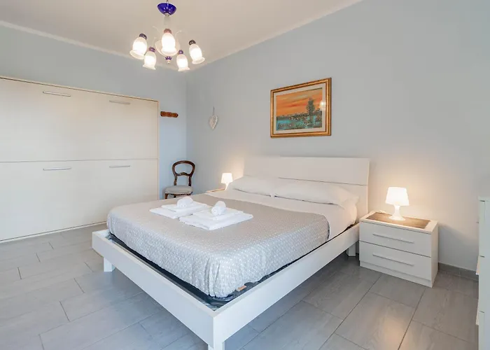 H11 Silver House